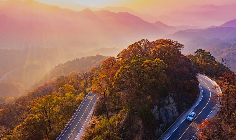 行走金寨中國紅嶺公路，體驗華東最美自駕線路